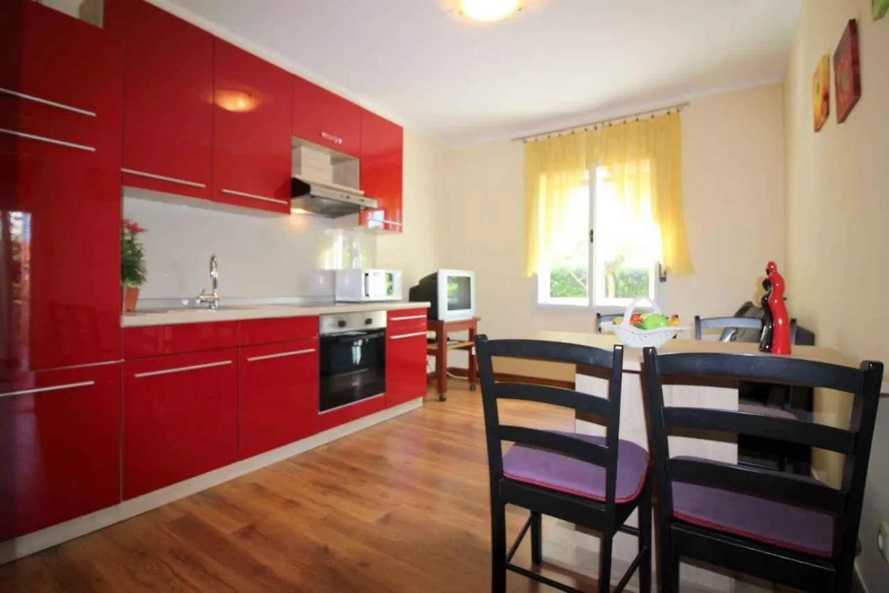 Apartment In Porec/Istrien 10035